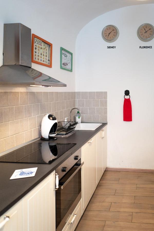 Creative Home Smn Station - Fancy Apartments Флоренция Экстерьер фото